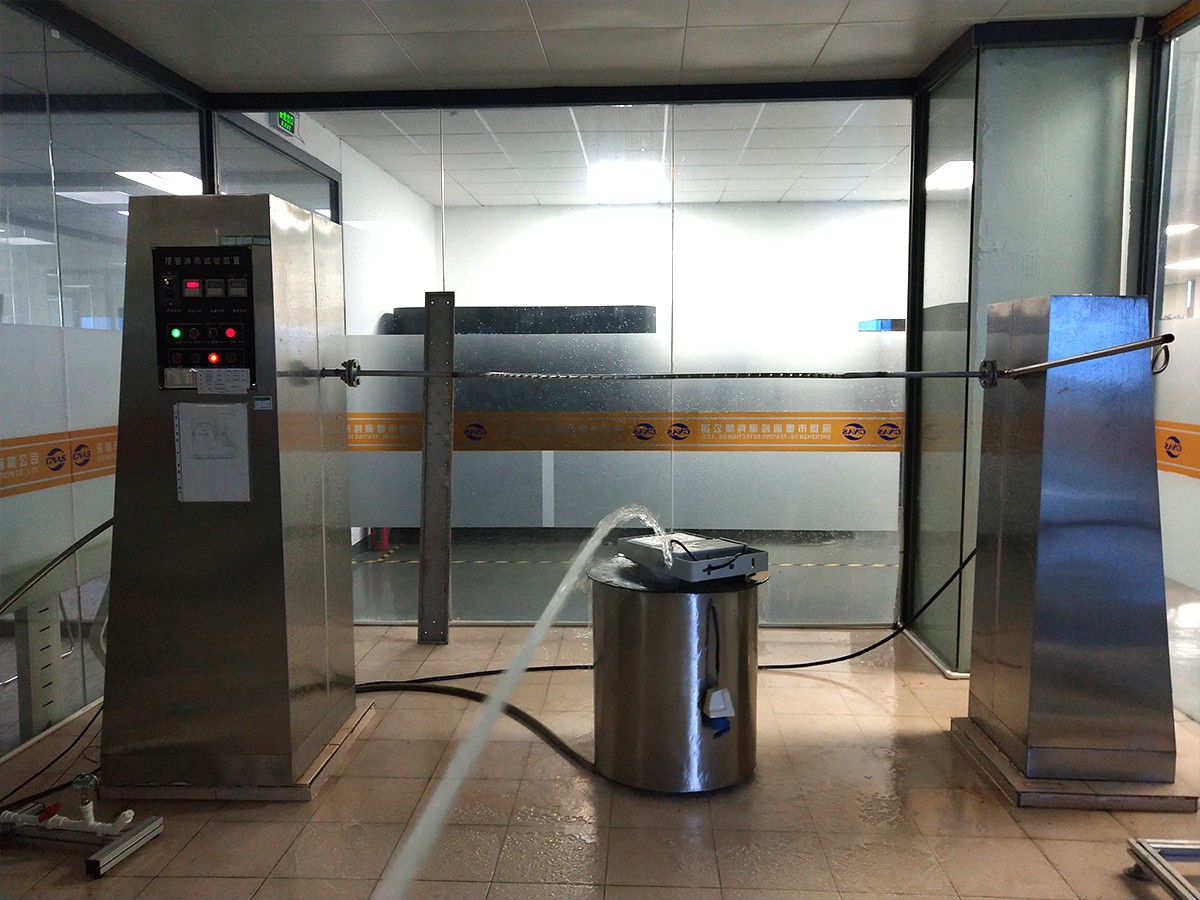 摆管淋雨实验装置